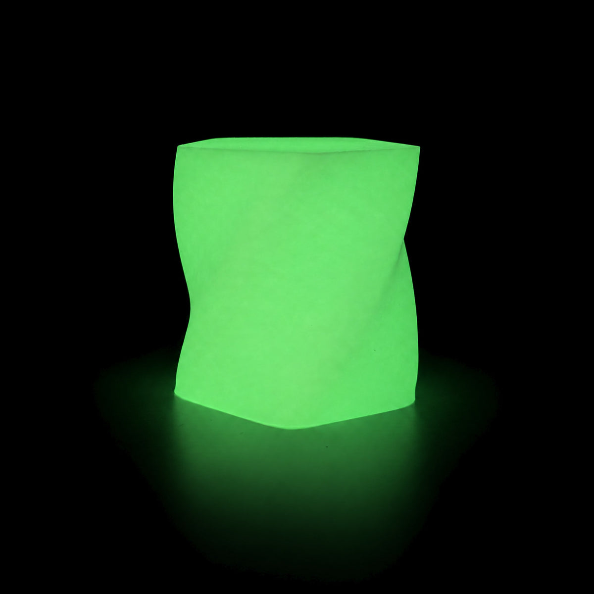 VEXA Luminous Glow in the Dark PLA filament - twisted vase swatch glowing in the dark - 3docity